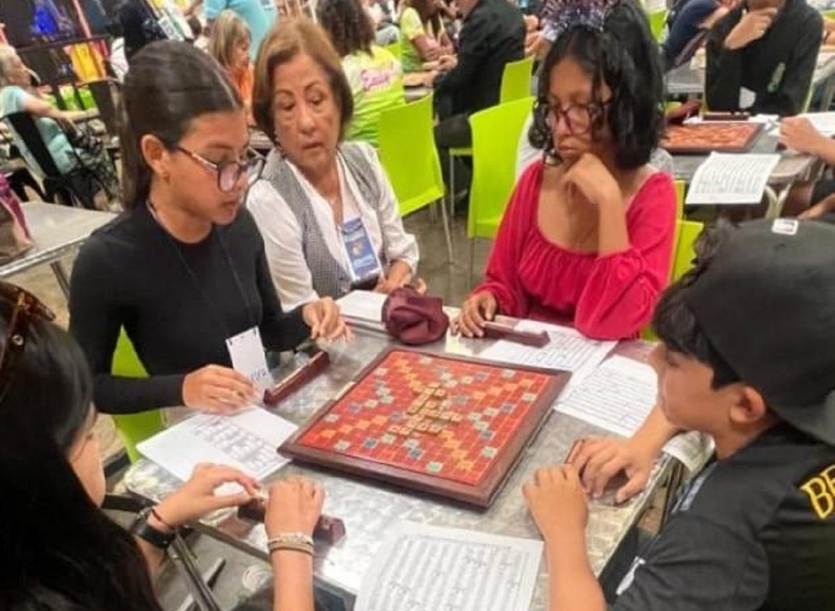 ¡Tablero Listo! Súmate al Torneo de Scrabble Intergeneracional en Nuestro Mes Aniversario